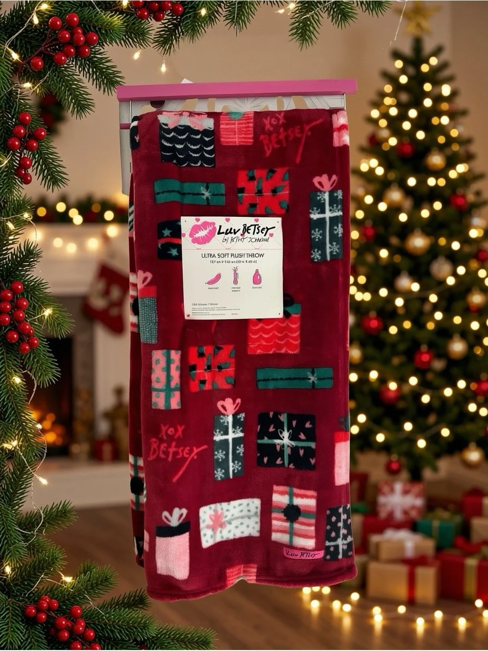 🆕🎄💋BETSEY JOHNSON💋ULTRA SOFT PLUSH CHRISTMAS🎄 THROW/BLANKET